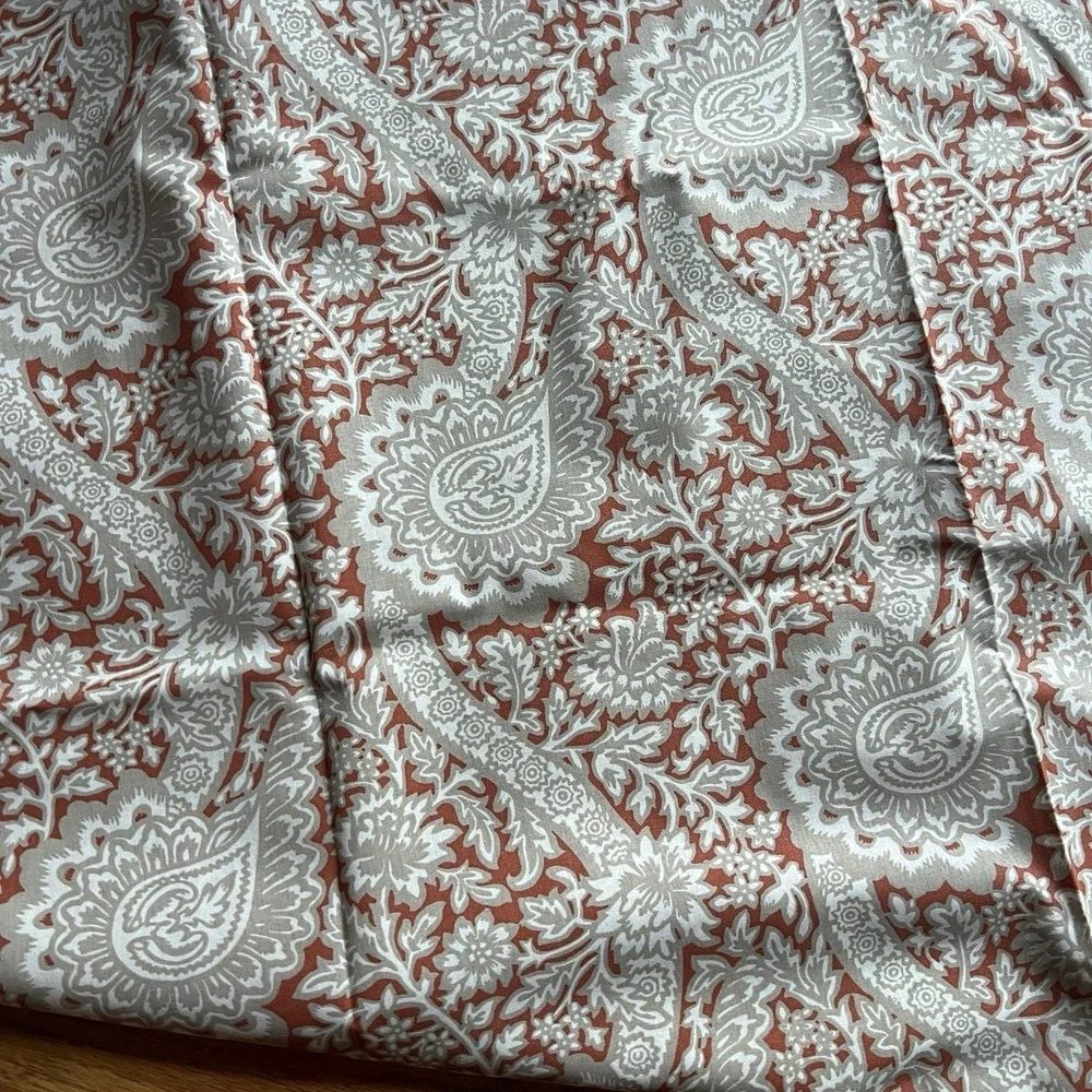 Williams Sonoma Paisley Floral Tablecloth‎ 72x106